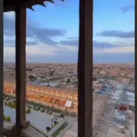از درون گلدسته مسجد جامع عباسی نظاره گر‌ میدان نقش جهان اصفهان باشید