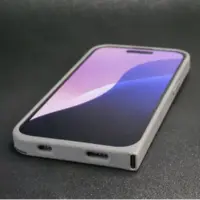 این قاب عجیب برای آیفون، پورت قدیمی لایتنینگ را به USB-C تبدیل می‌کند