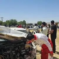 امدادرسانی به ۶ مصدوم حادثه تصادف در محور آلونی به بروجن 