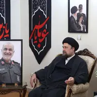 عکس/ حضور سید حسن خمینی در منزل سردار شهید حسین سلامی