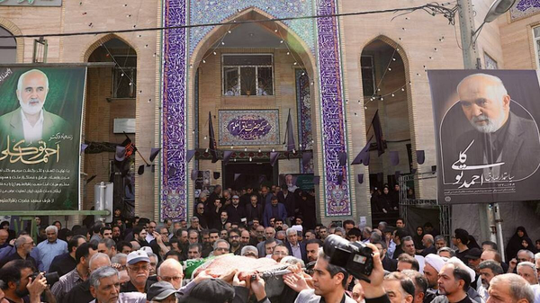 پیکر احمد توکلی به خاک سپرده شد