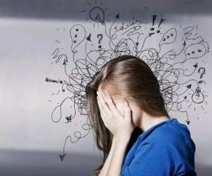 تکنیک پاکسازی ذهن از افکار منفی و مزاحم که فقط خانمای موفق و دانا بلدن