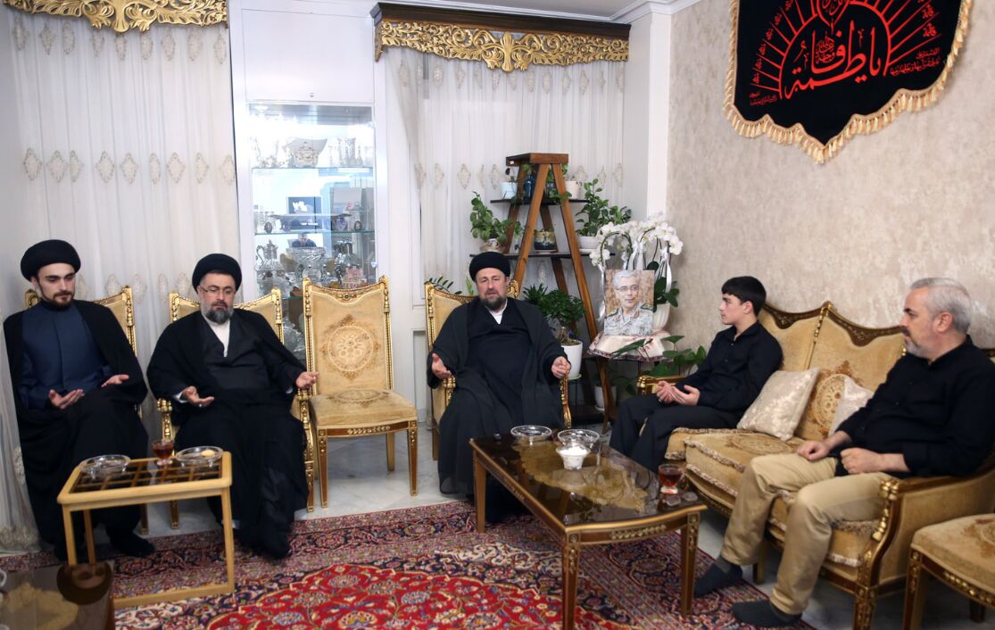 سید حسن خمینی در دیدار با خانواده شهید باقری: به برکت خون شهدای جنگ اخیر در کشور انسجام پدید آمد