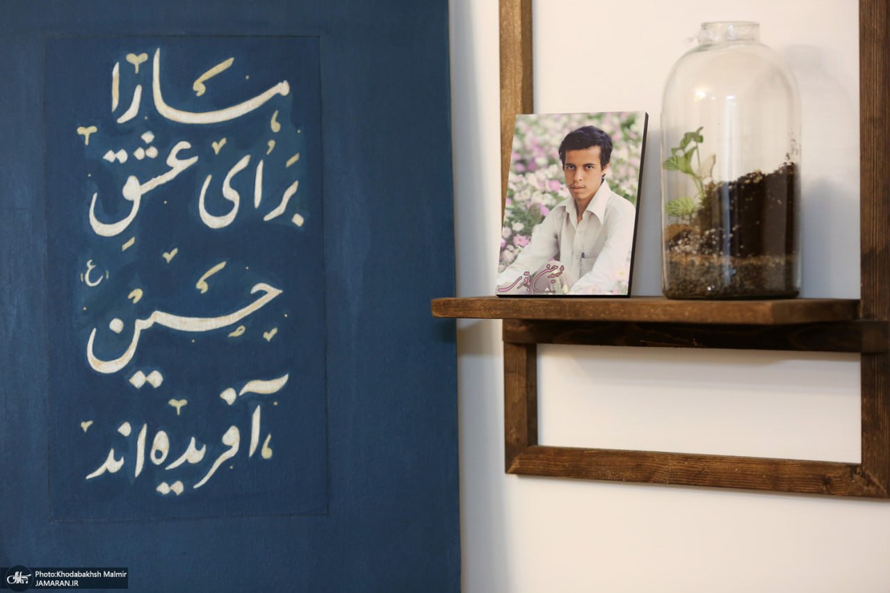 عکس/ دیدار سید حسن خمینی با خانواده سپهبد شهید محمد باقری