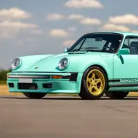 پورشه 911 با پیشرانه V6 فرمول یک، خودرویی کمیاب با قیمت میلیون دلاری!