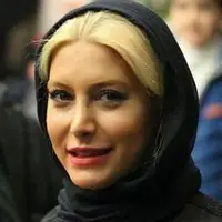 چهره ها/ ژست‌های پری‌سیما سریال «ستایش» در یک کافی‌ شاپ