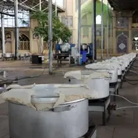 پخت و توزیع ۴۵۰۰ پرس غذای نذری در شیراز