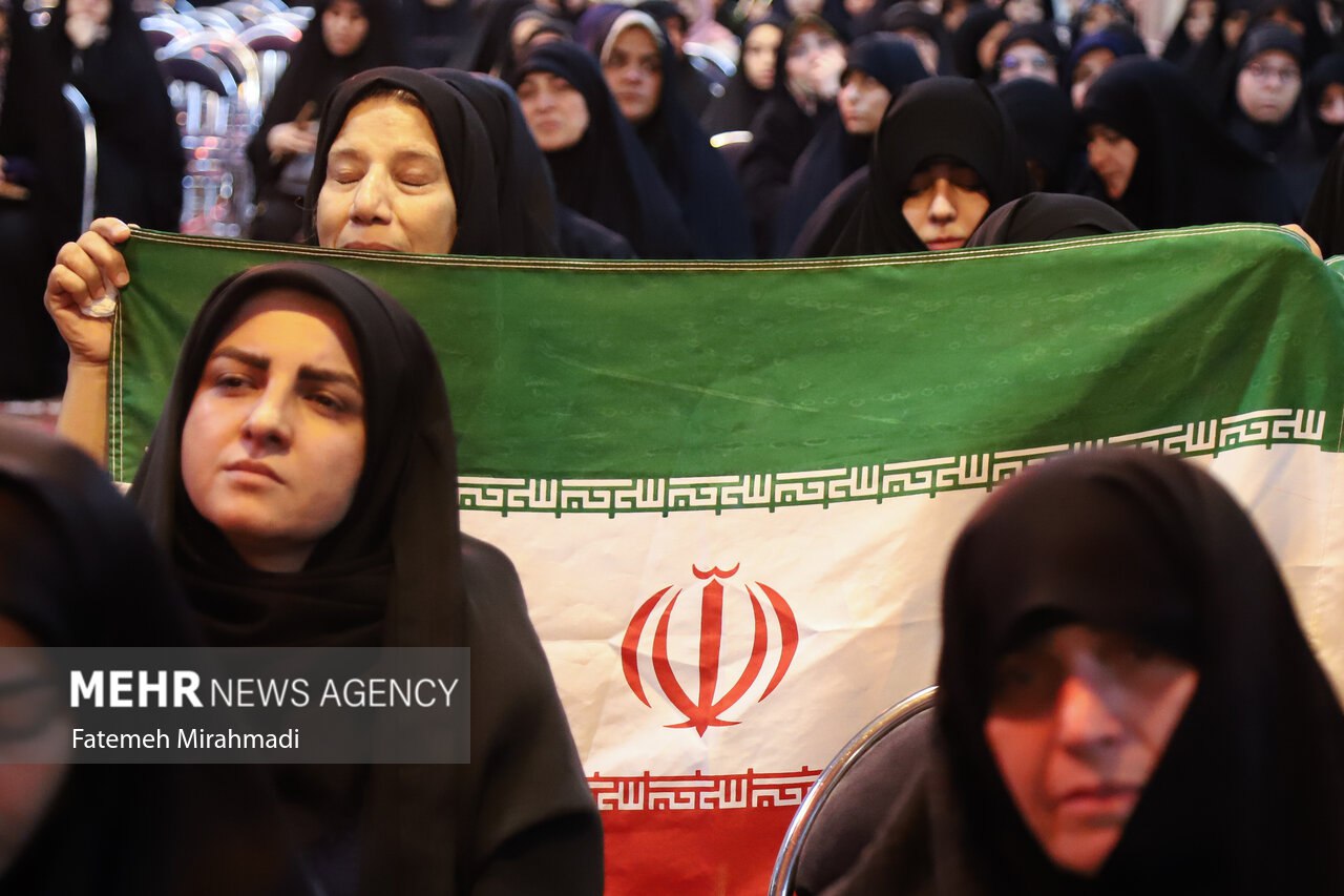 عکس/ مراسم بزرگداشت اربعین مردان آسمانی
