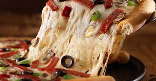 طرز تهیه پیتزای مخلوط خانگی و خوشمزه