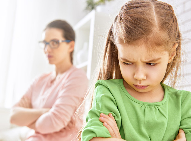 با بی ادبی و بد دهنی فرزندمان چه کنیم؟