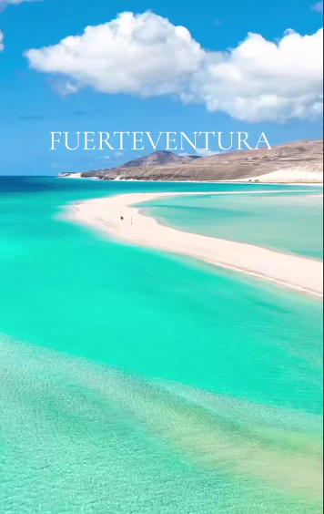 جزیره Fuerteventura یکی از جزایر قناری