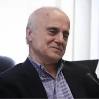 چهره تاریخی فوتبال ایران در بستر بیماری