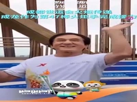 حمل مشعل بازی‌های جهانی ۲۰۲۵ چنگدو در چین توسط جکی چان