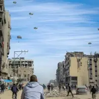 اسرائیل مدعی پرتاب هوایی کمک ها برای مردم غزه؛ نهادهای بین‌المللی: نمایشی است!