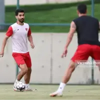 شکاری در پرسپولیس، آرام و بی حاشیه