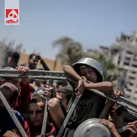 عکس/ صف‌های طولانی مادران و کودکان فلسطینی در غزه برای یک کاسه سوپ