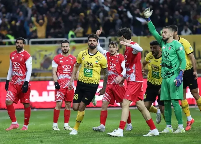 خوش شانسی پرسپولیس در جنگ زودهنگام با سپاهان