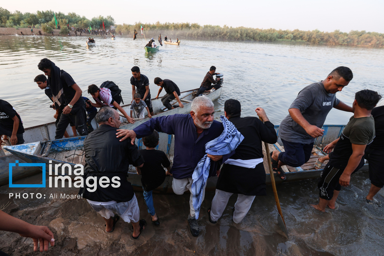 عکس/ استقبال از زائران کربلا در روستای «خلیفه حیدر»