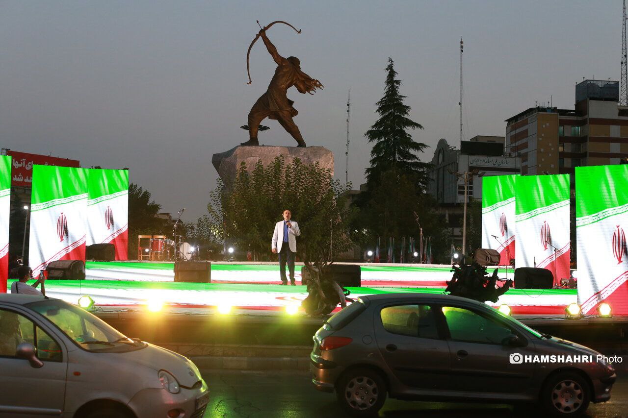 آیین رونمایی از مجسمه ی برنزی آرش کمانگیر