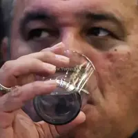 نارضایتی هلدینگ از عملکرد مدیران استقلال تأیید شد