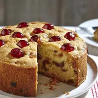 مگر خوشمزه تر از کیک گیلاس و پسته داریم