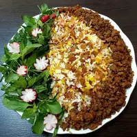 رشته پلوی خوشمزه با گوشت قلقلی