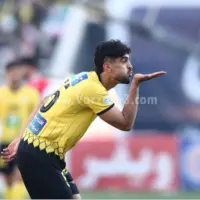 دل مدافع سپاهان نرفته برای محبی تنگ شد!