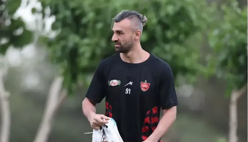پاسخ دورسون به جنجال ترک اردو پرسپولیس