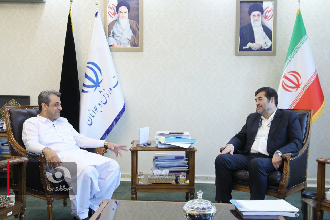 گزارش تصویری دیدار نمایندگان مجلس شورای اسلامی با وزیر ورزش و جوانان