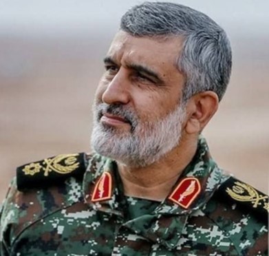 فرزند شهید طهرانی مقدم: سردار حاجی‌زاده مثل پدرم بود