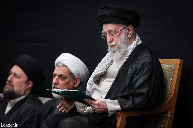 عکس/ تصاویری از حضور رهبر معظم انقلاب در مراسم بزرگداشت شهدای جنگ تحمیلی اخیر