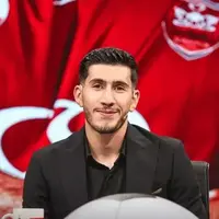 بازیکن پرسپولیس با آلومینیوم امضا کرد!