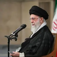 برگزاری مراسم بزرگداشت شهدای جنگ تحمیلی اخیر با حضور و سخنرانی رهبر انقلاب