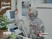 زیر پای مدیرش پوست موز می اندازه!