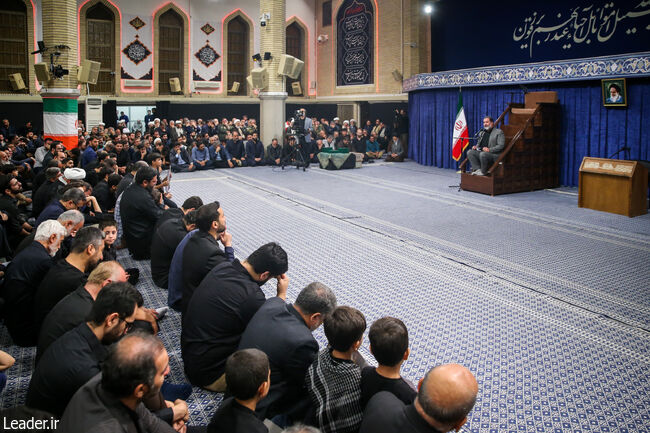 عکس/ تصاویری از حضور رهبر معظم انقلاب در مراسم بزرگداشت شهدای جنگ تحمیلی اخیر