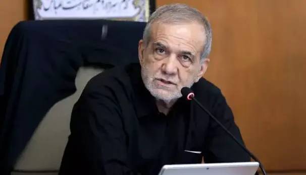 چه کسی پزشکیان را لبه پرتگاه می‌برد؟