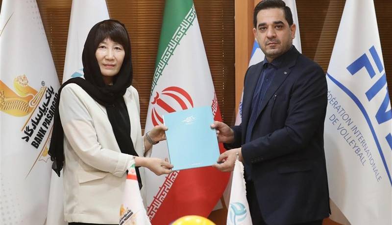 قرارداد سرمربی تیم ملی والیبال زنان ایران تمدید شد