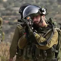 شادی سربازان صهیونیست از منفجر کردن منازل فلسطینی‌ها!