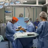 ادامه عمل جراحی هنگام زلزله ۸.۸ ریشتری!
