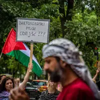  حامیان فلسطین در مقابل وزارت خارجه لهستان دست به اعتصاب غذا زدند