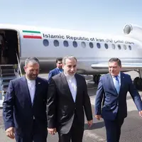 عراقچی به دوشنبه رسید