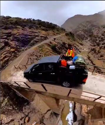 اینجا جاده مرگ در دل لرستان