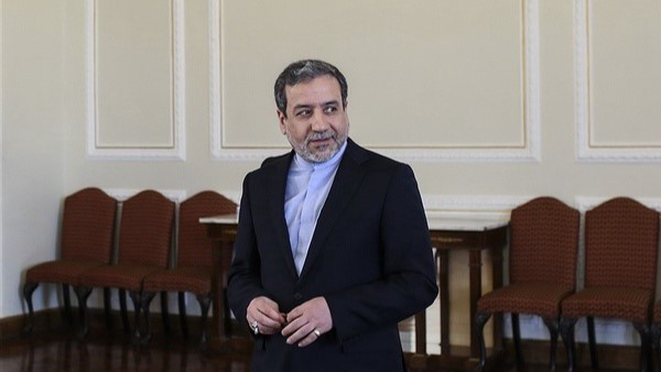 عراقچی به دوشنبه رسید