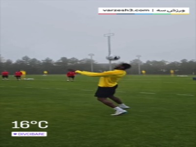 فرهاد مجیدی پا‌‌به‌پای شاگردانش پابه‌توپ