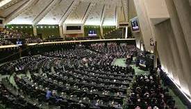 کیهان: استرداد لایحه مقابله با نشر اکاذیب توسط دولت «مبتذل» است