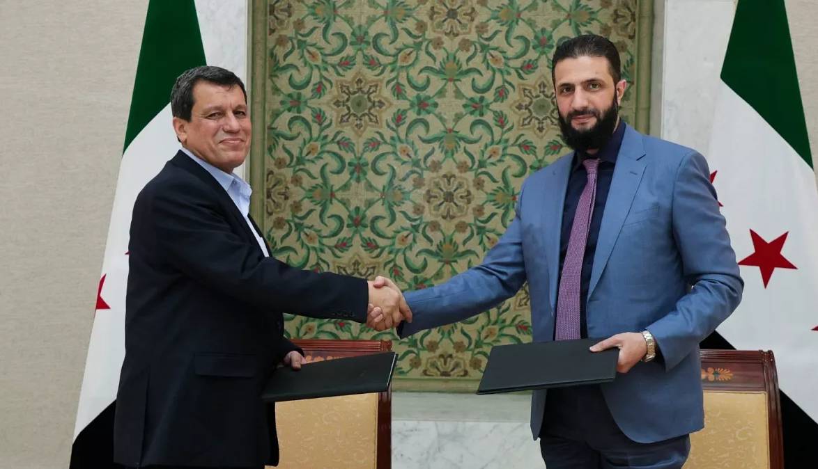 دمشق در آچمز