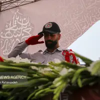 تشییع آتش‌نشان شهید مجتبی وزیری در شیراز