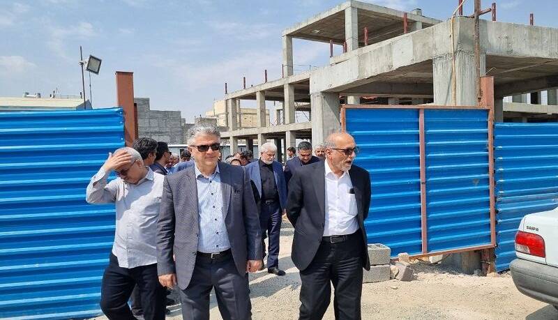 بازدید اعضای کمیسیون بهداشت مجلس از پروژه کلینیک تأمین اجتماعی دهگلان