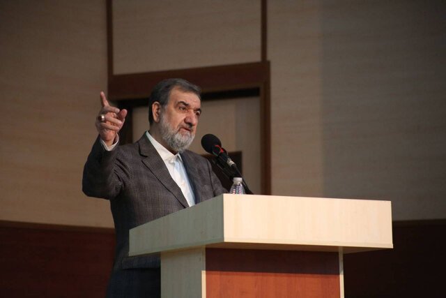 محسن رضایی: تا چندین رده، فرماندهان نظامی توانمند تربیت شده‌ است