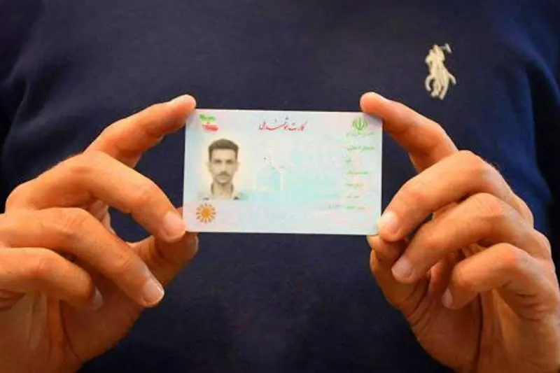 رئیس ثبت احوال: کارت ملی مجازی را جایگزین برگۀ کارت ملی خواهیم کرد